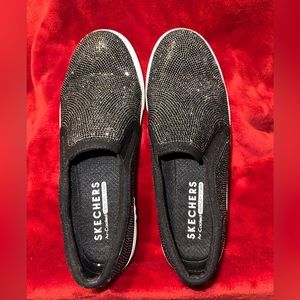 Black Sparkly Women’s Skechers Size 7.5